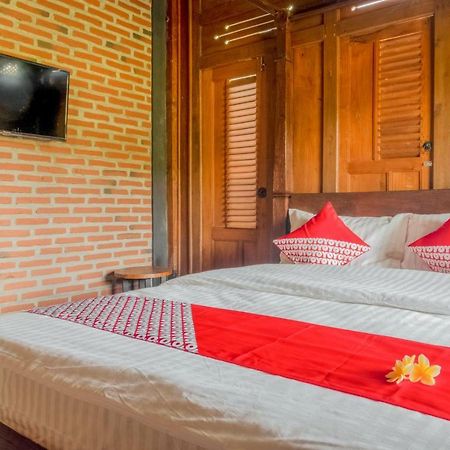Hotel Batukaras Kalaras Luaran gambar