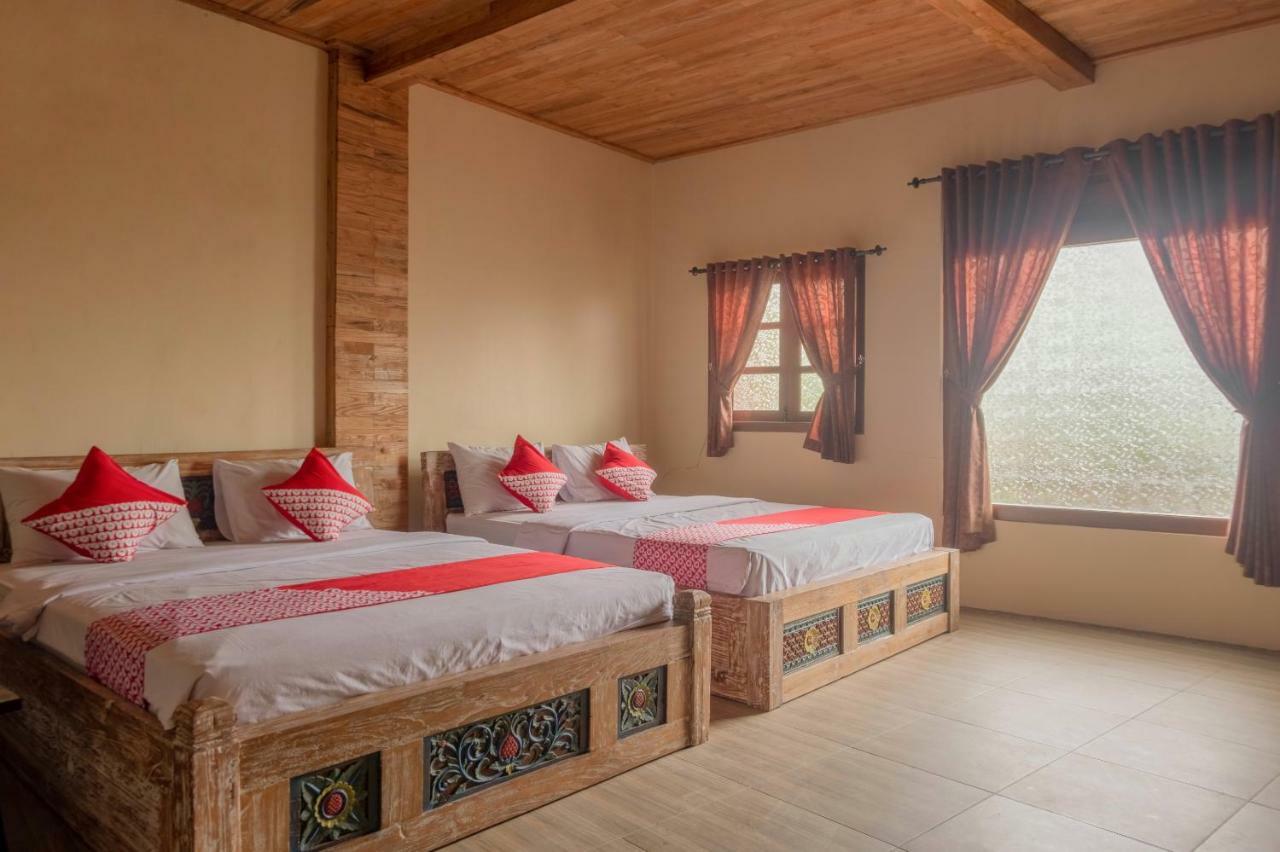 Hotel Batukaras Kalaras Luaran gambar