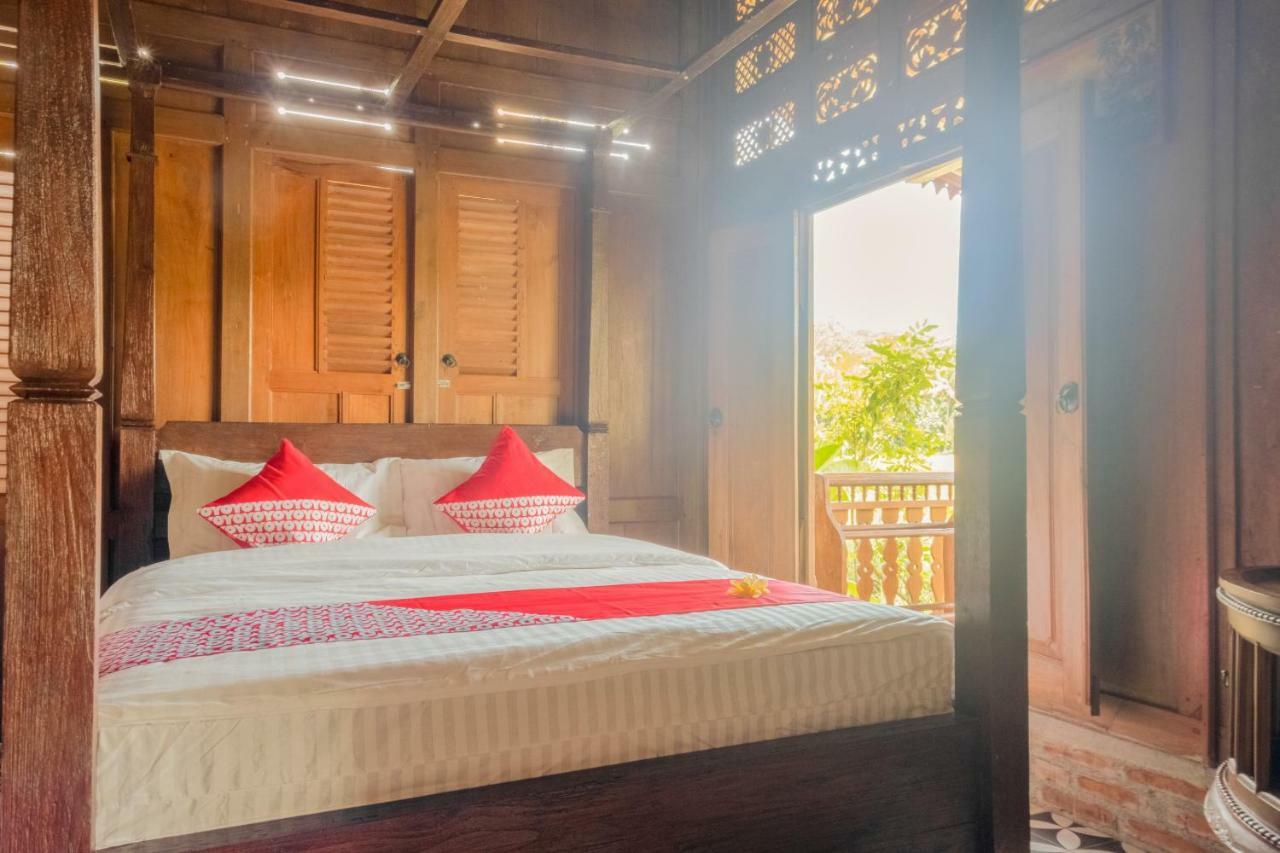 Hotel Batukaras Kalaras Luaran gambar