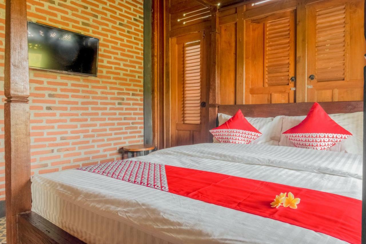 Hotel Batukaras Kalaras Luaran gambar